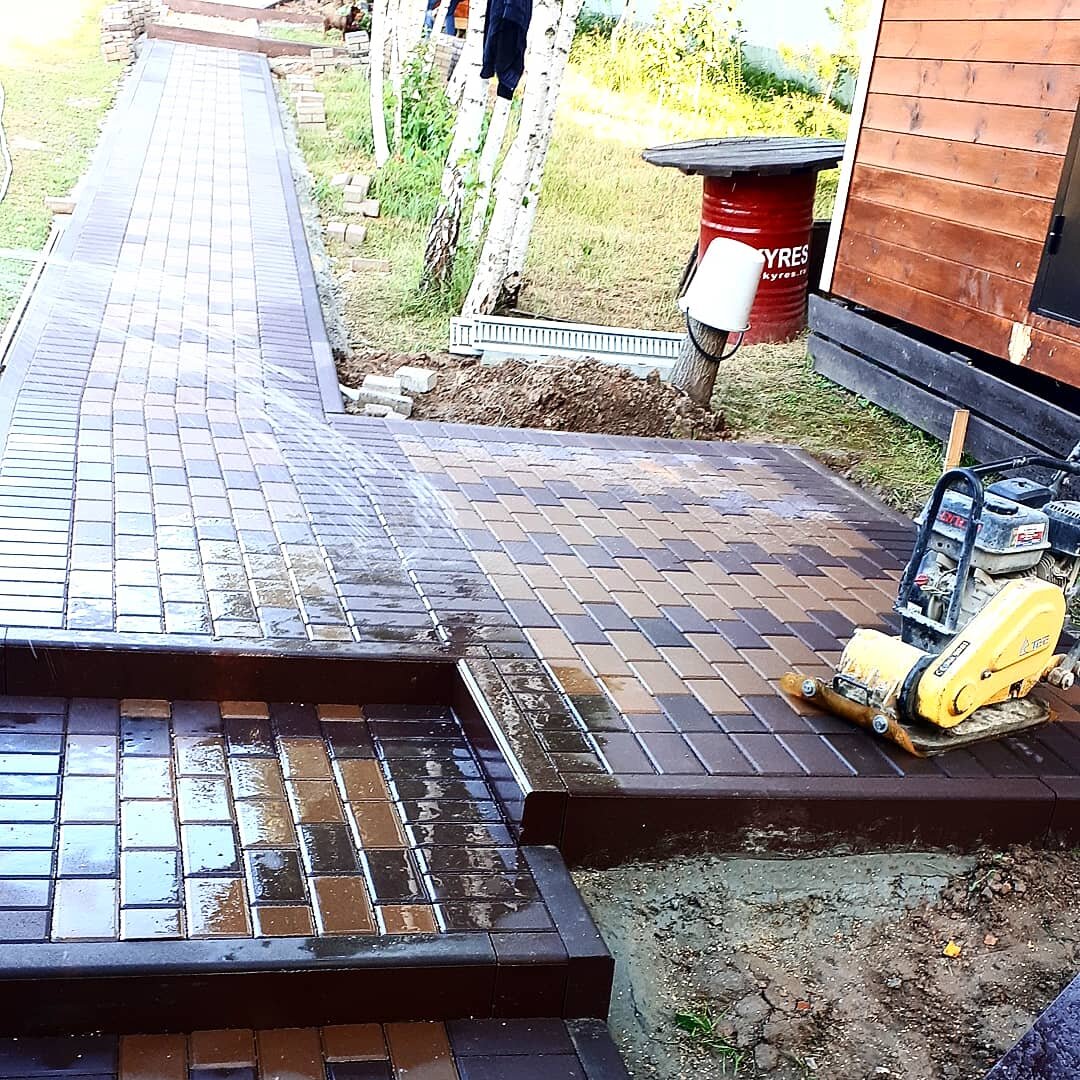 Укладка тротуарной плитки