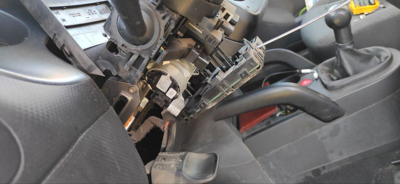 Изготовление автоключей по замку при полной утере