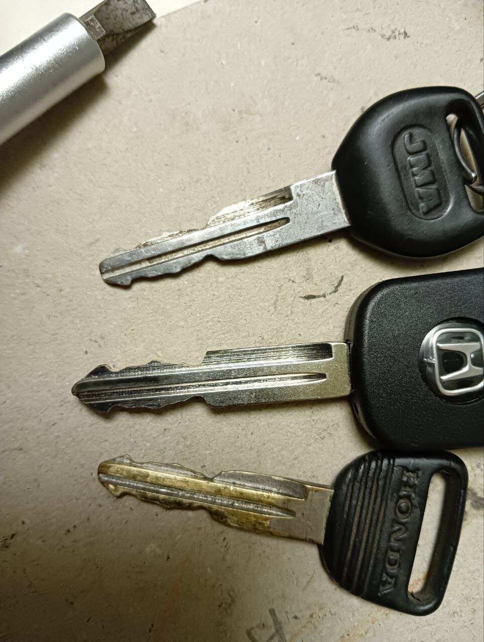 Ремонт автозамков и личинок