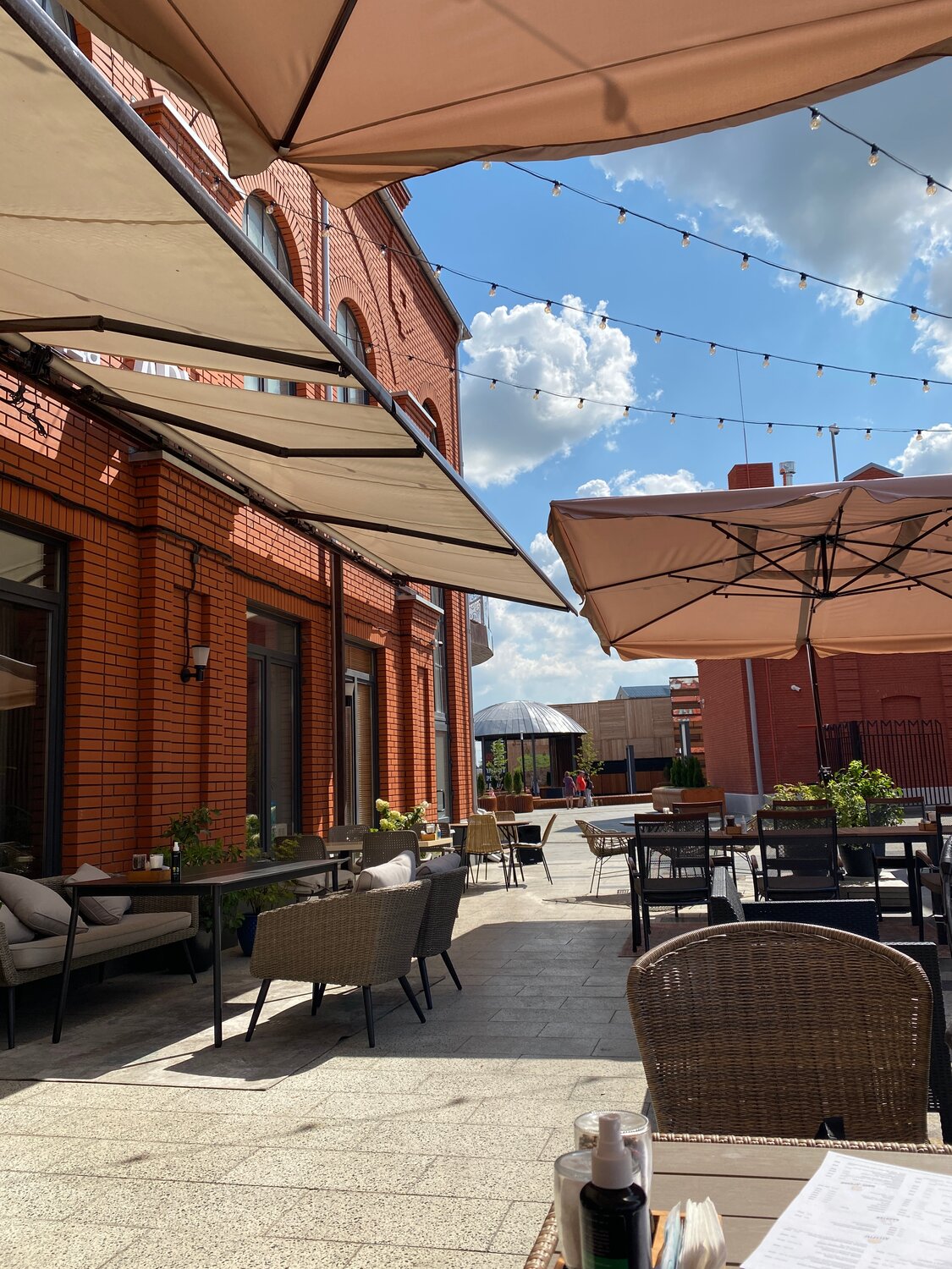 Услуги риэлтора по нежилым коммерческим помещениям