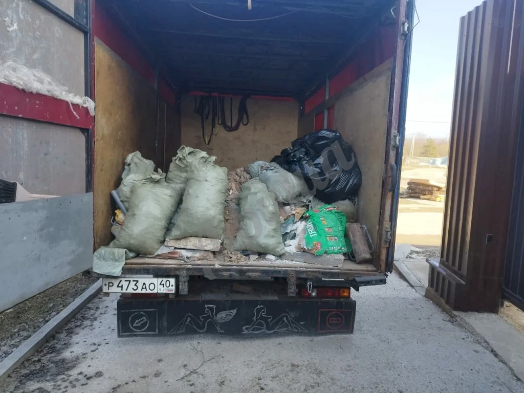 Вывоз мусора разного объема
