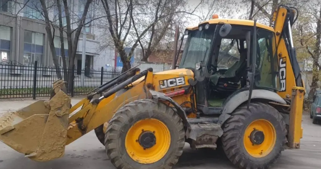 Аренда экскаватора-погрузчика: JCB 4CX