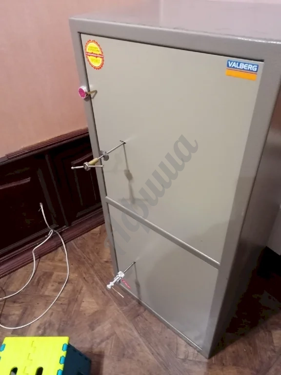Вскрытие сейфового замка