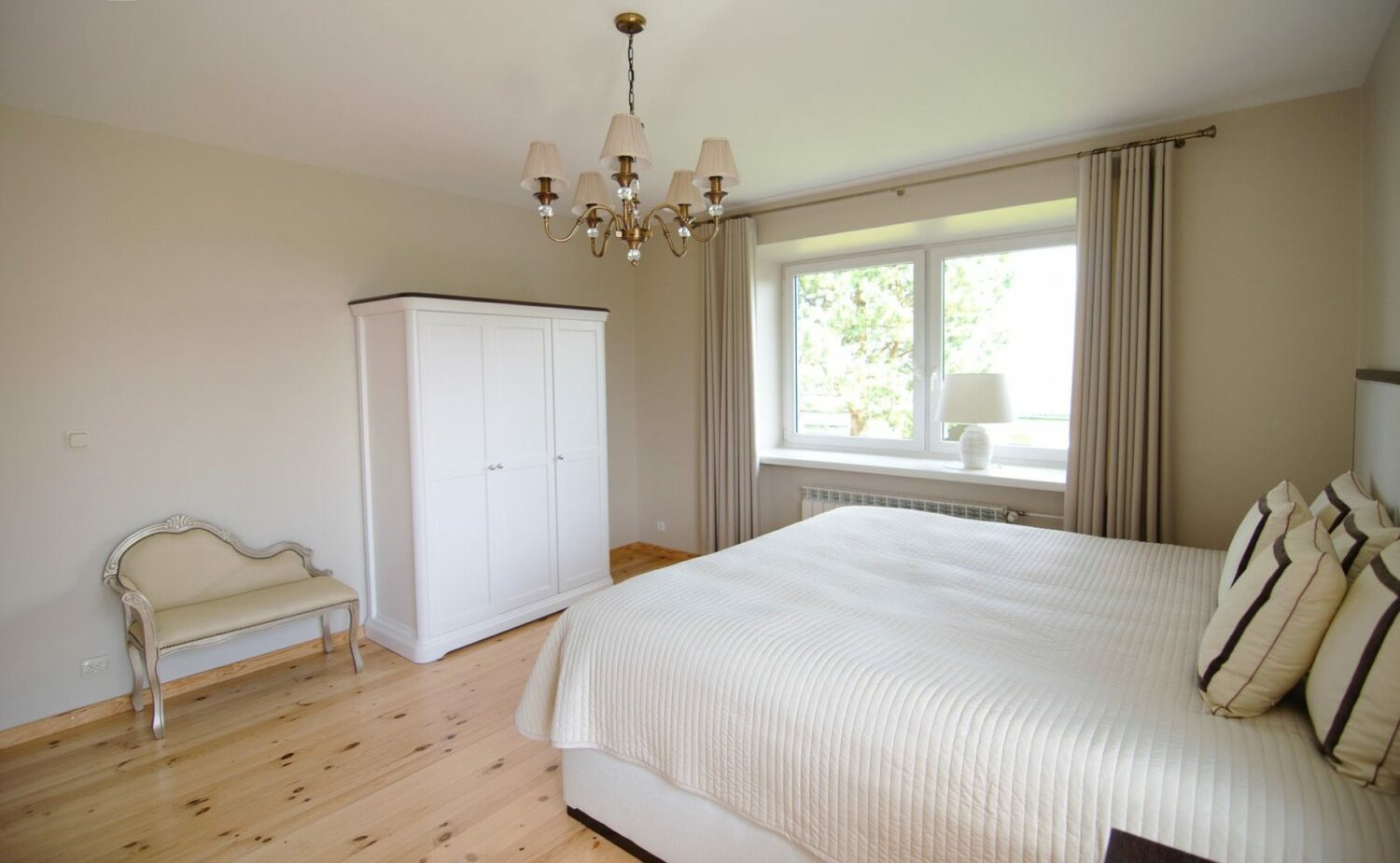 Матовые натяжные потолки