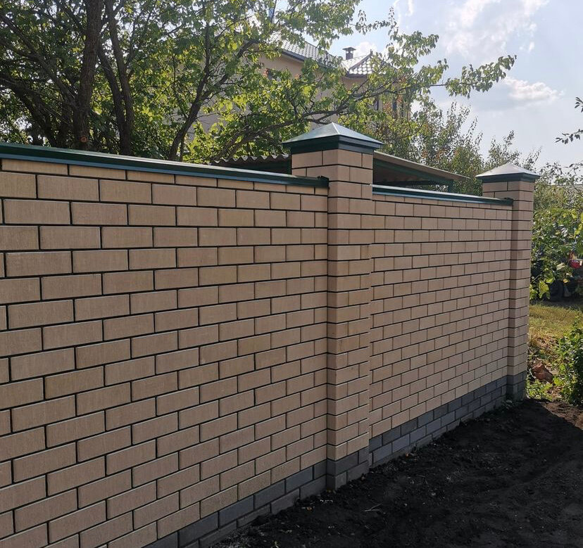 Строительство кирпичных заборов «под ключ» — на века.