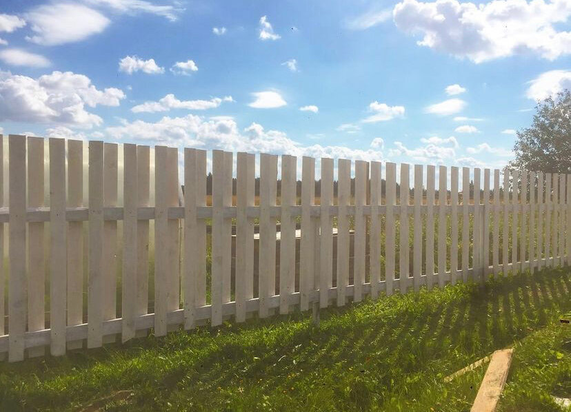 Строительство деревянного забора