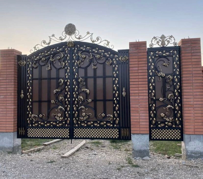 От идеи до установки: полный цикл создания кованого забора.