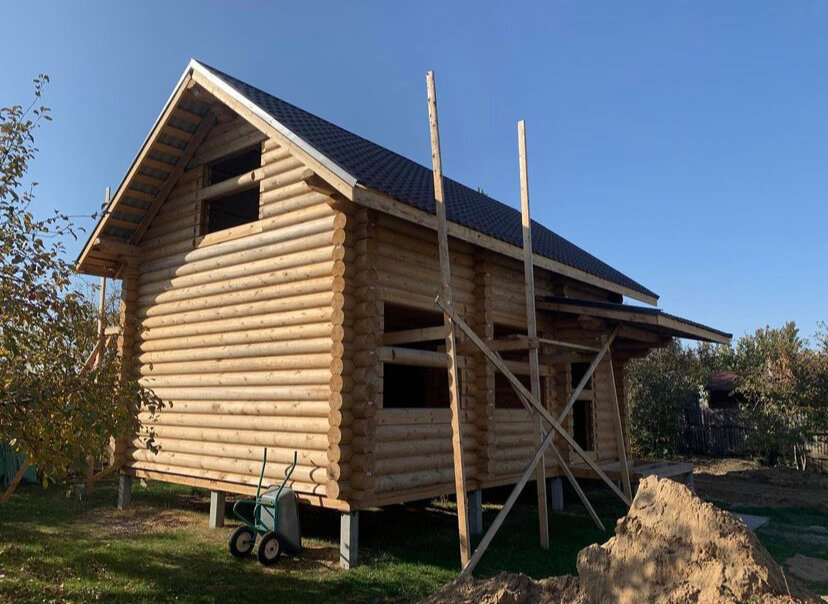 Строительство дома из бревна