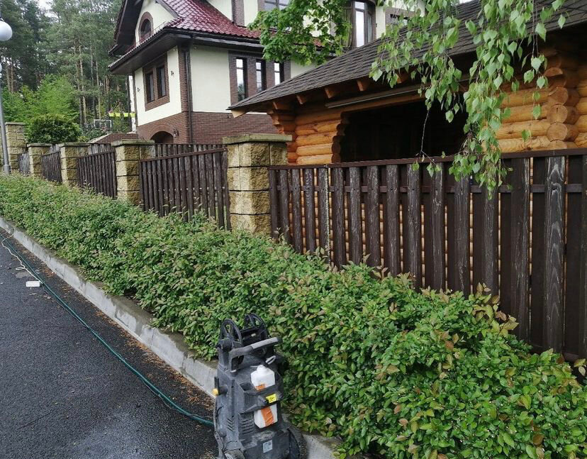 Покраска забора