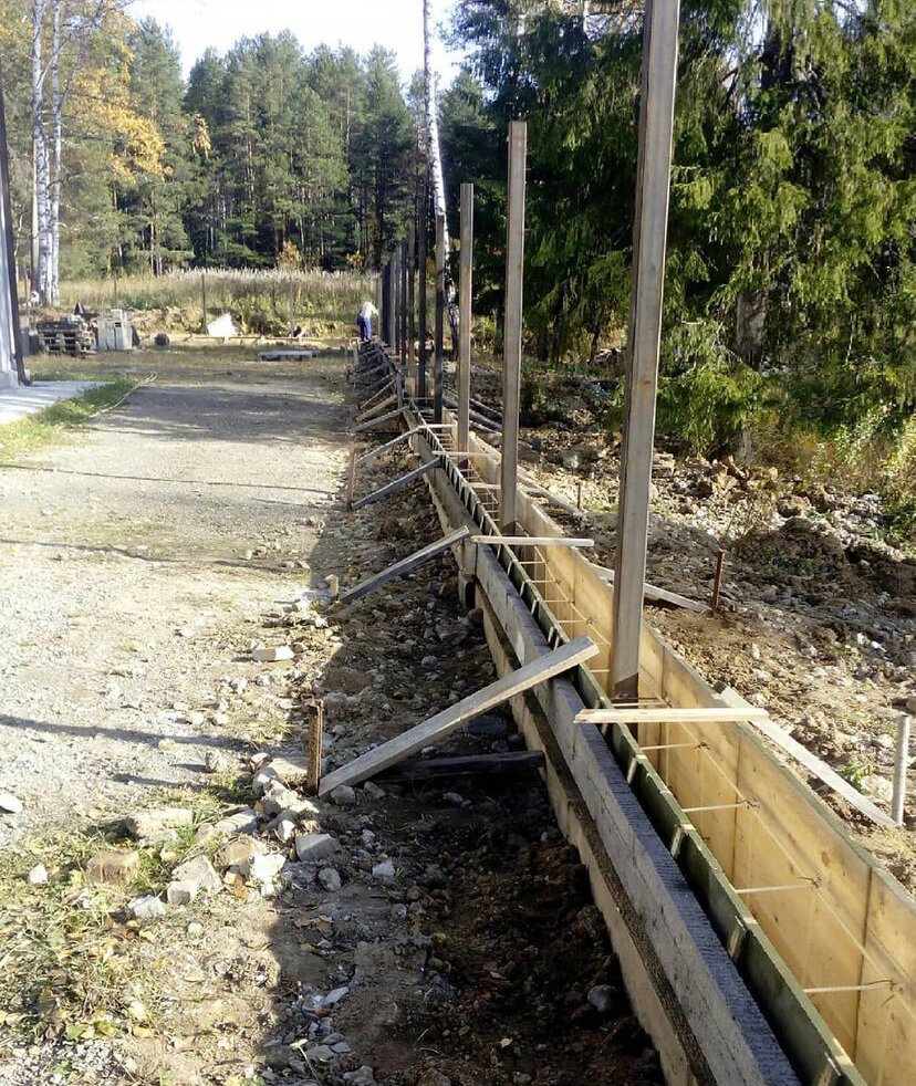 Строительство фундамента для забора