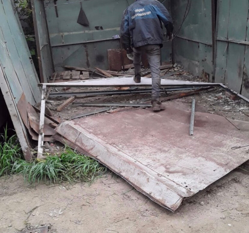 Демонтируем гаражи любой сложности.