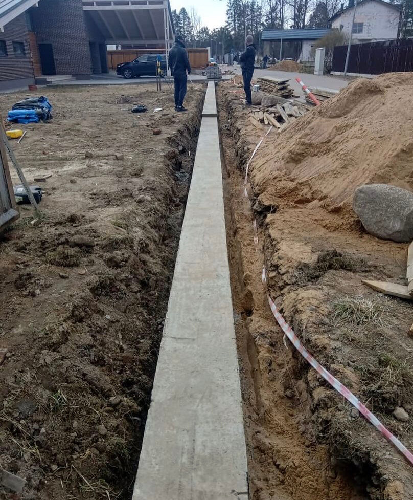 Строительство фундамента для забора