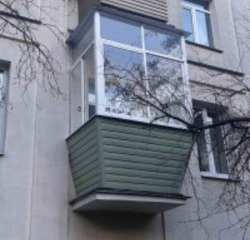 Внешняя отделка окон и балконов сайдингом из ПВХ