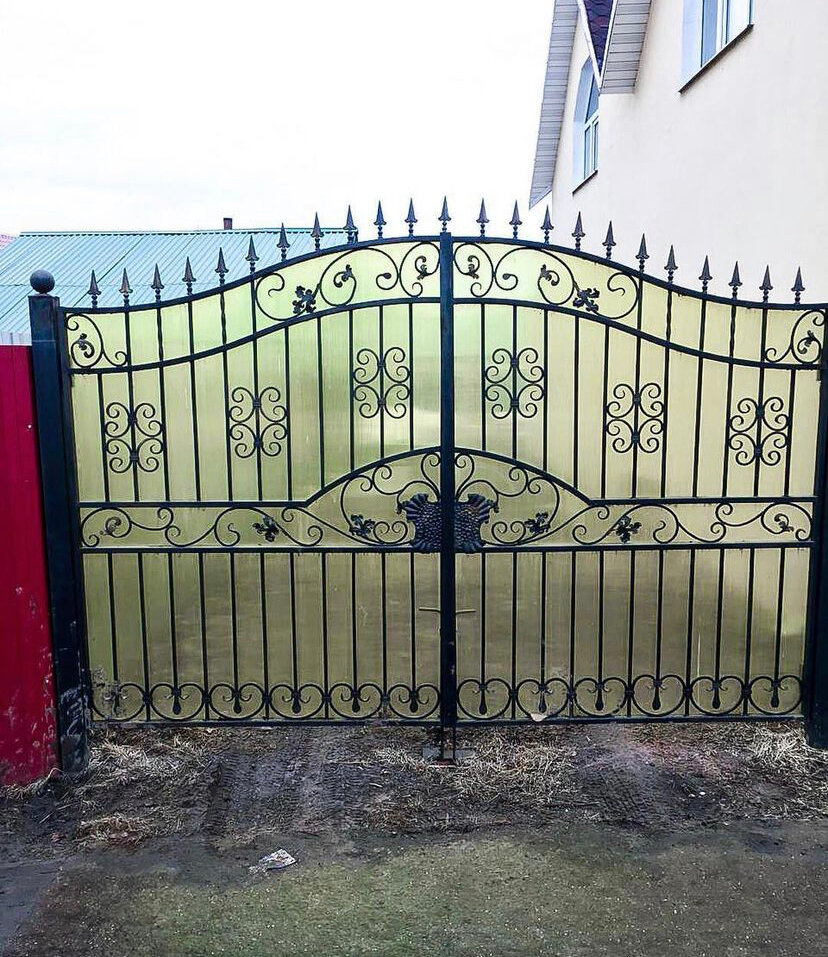 От идеи до установки: полный цикл создания кованого забора.