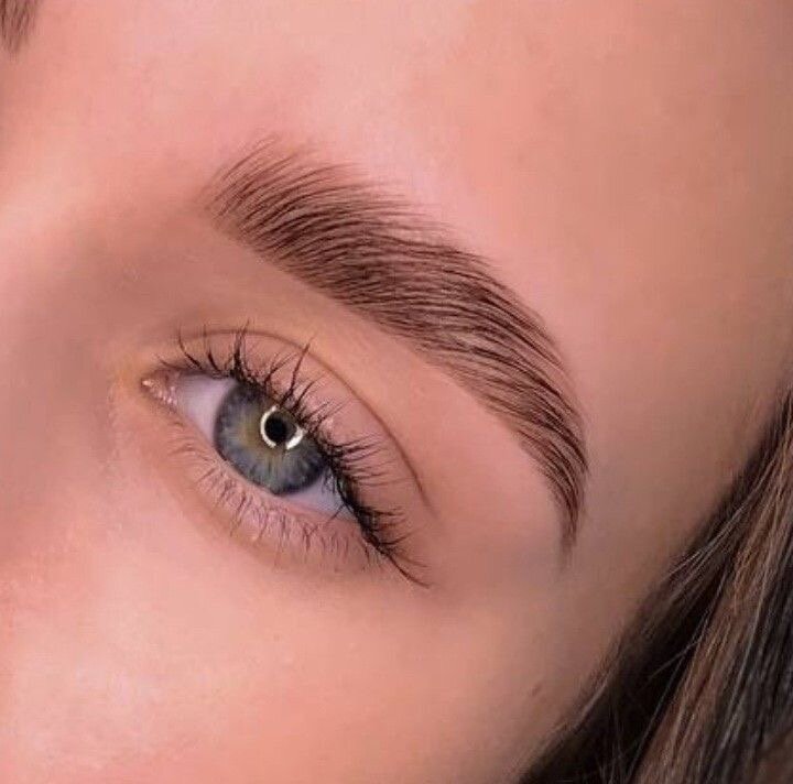 Окрашивание бровей краской