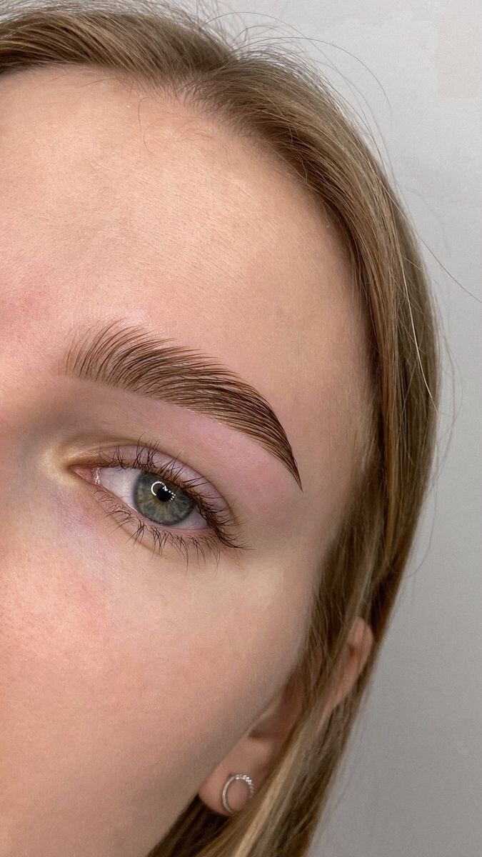 Ламинирование бровей