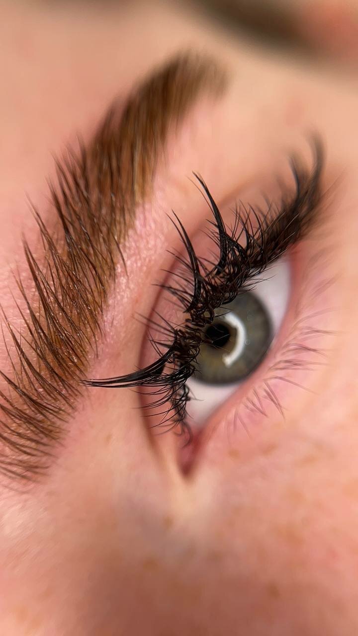 Ламинирование бровей