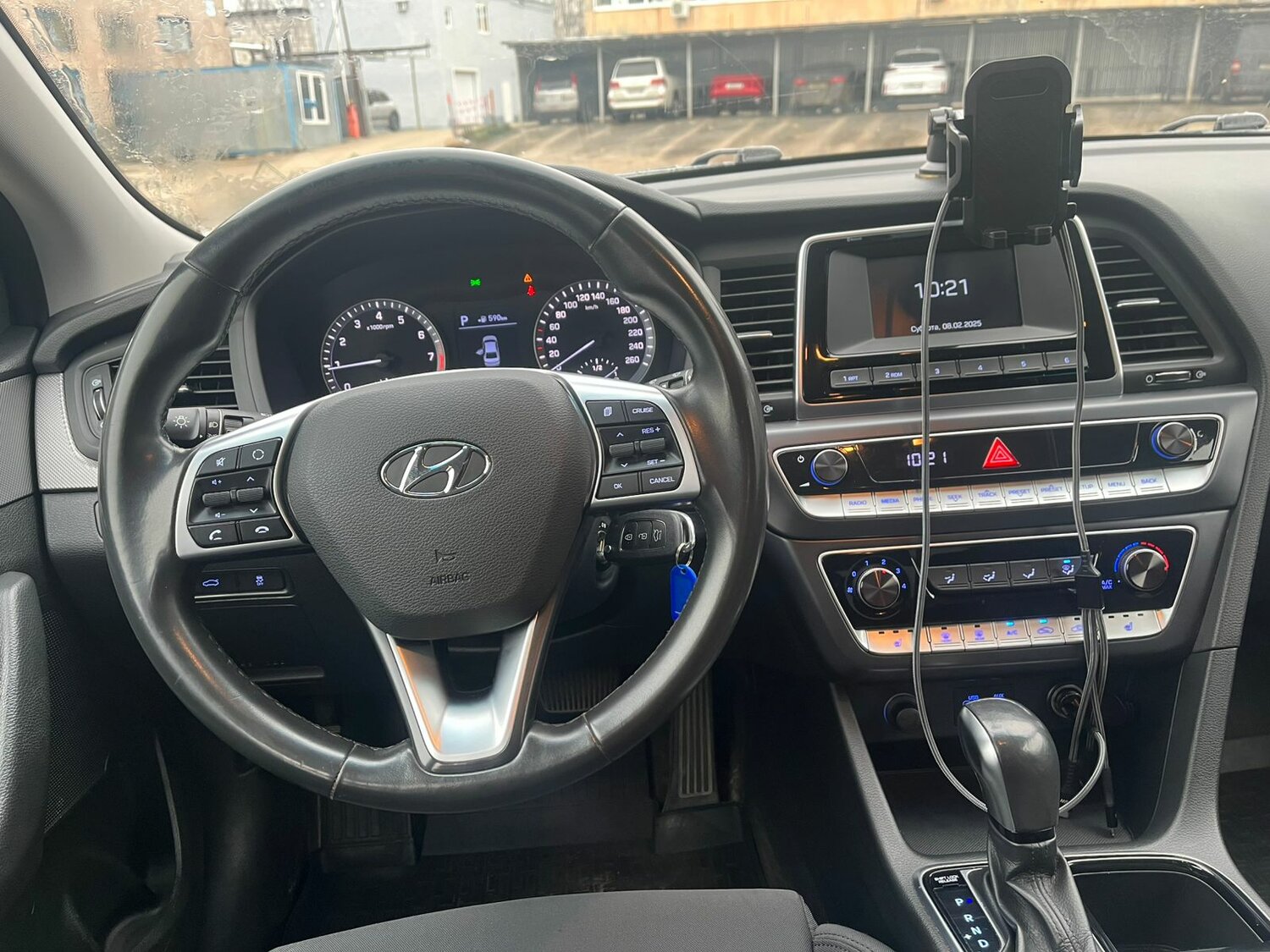 Аренда автомобиля: Hyundai Sonata