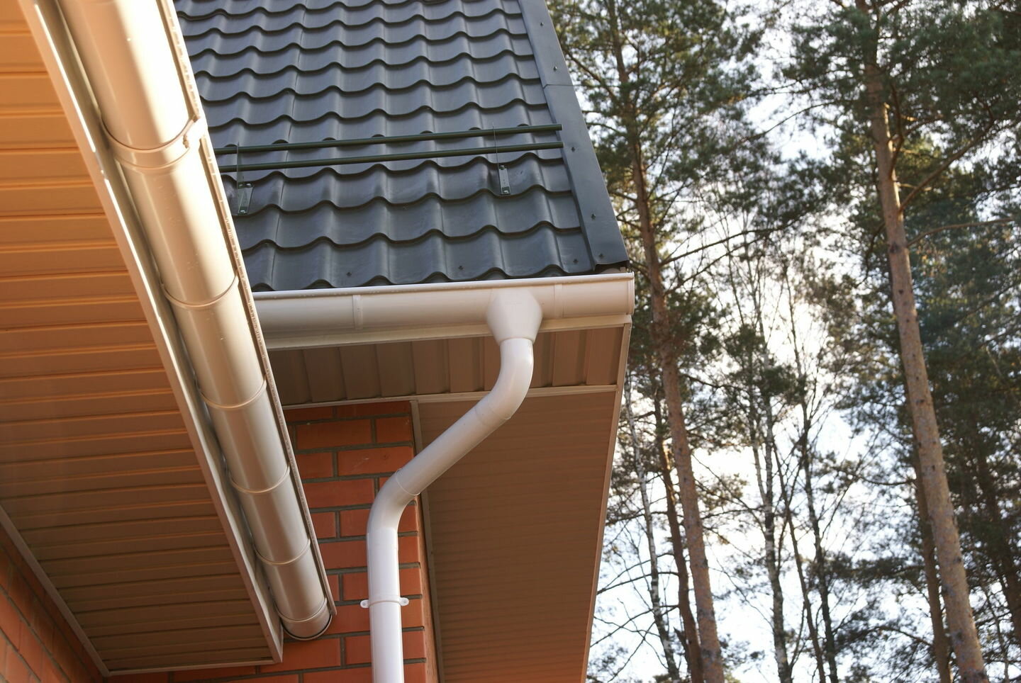 Монтаж водосточной системы