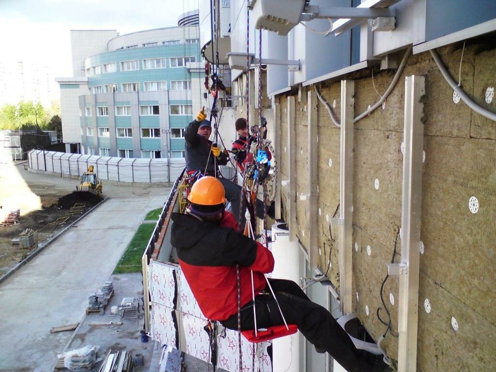 Монтаж фасадов