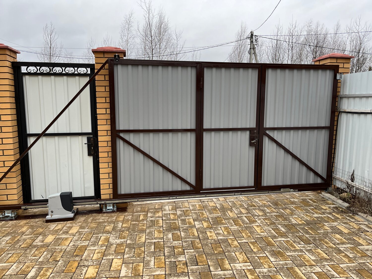 Изготовление откатных ворот