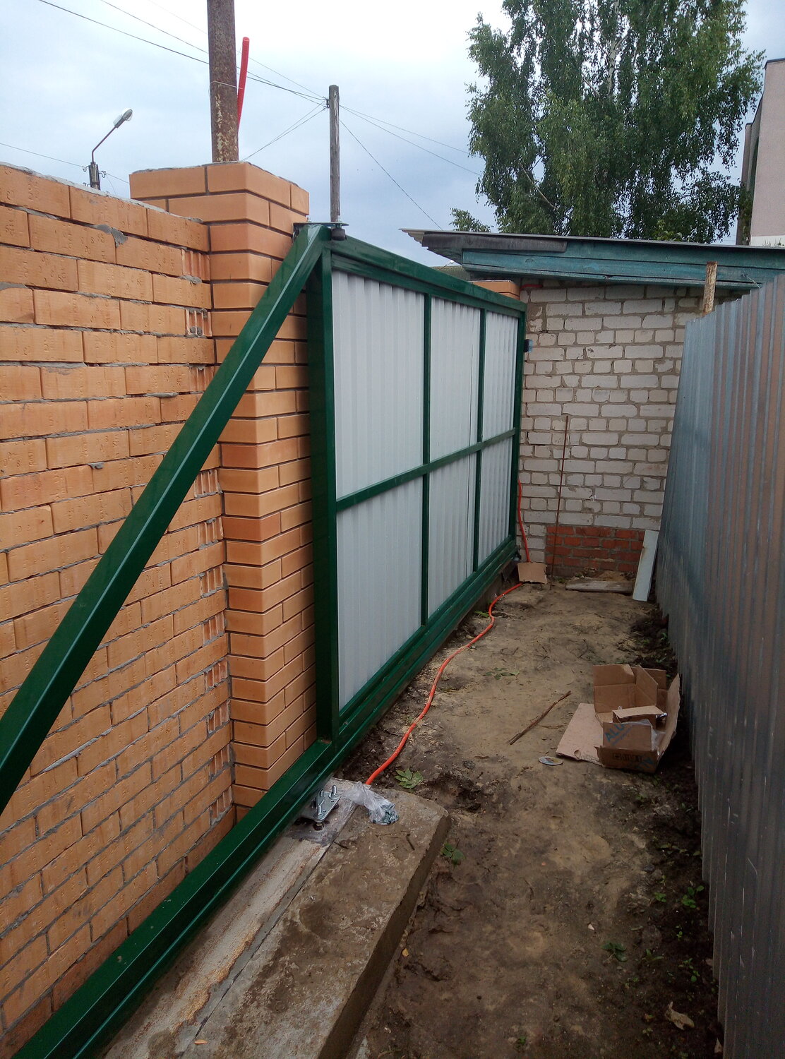 Монтаж и изготовление откатных ворот