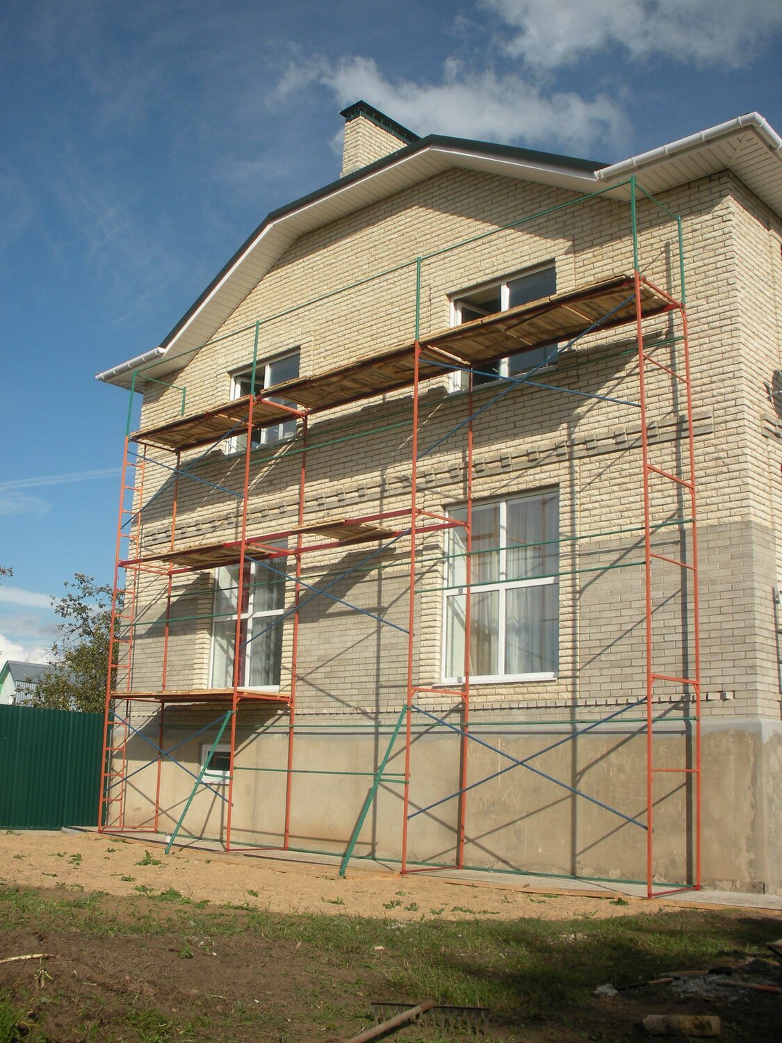 АРЕНДА ЛЕСОВ ВСЕХ ТИПОВ: от фасадных до сложных объектов.