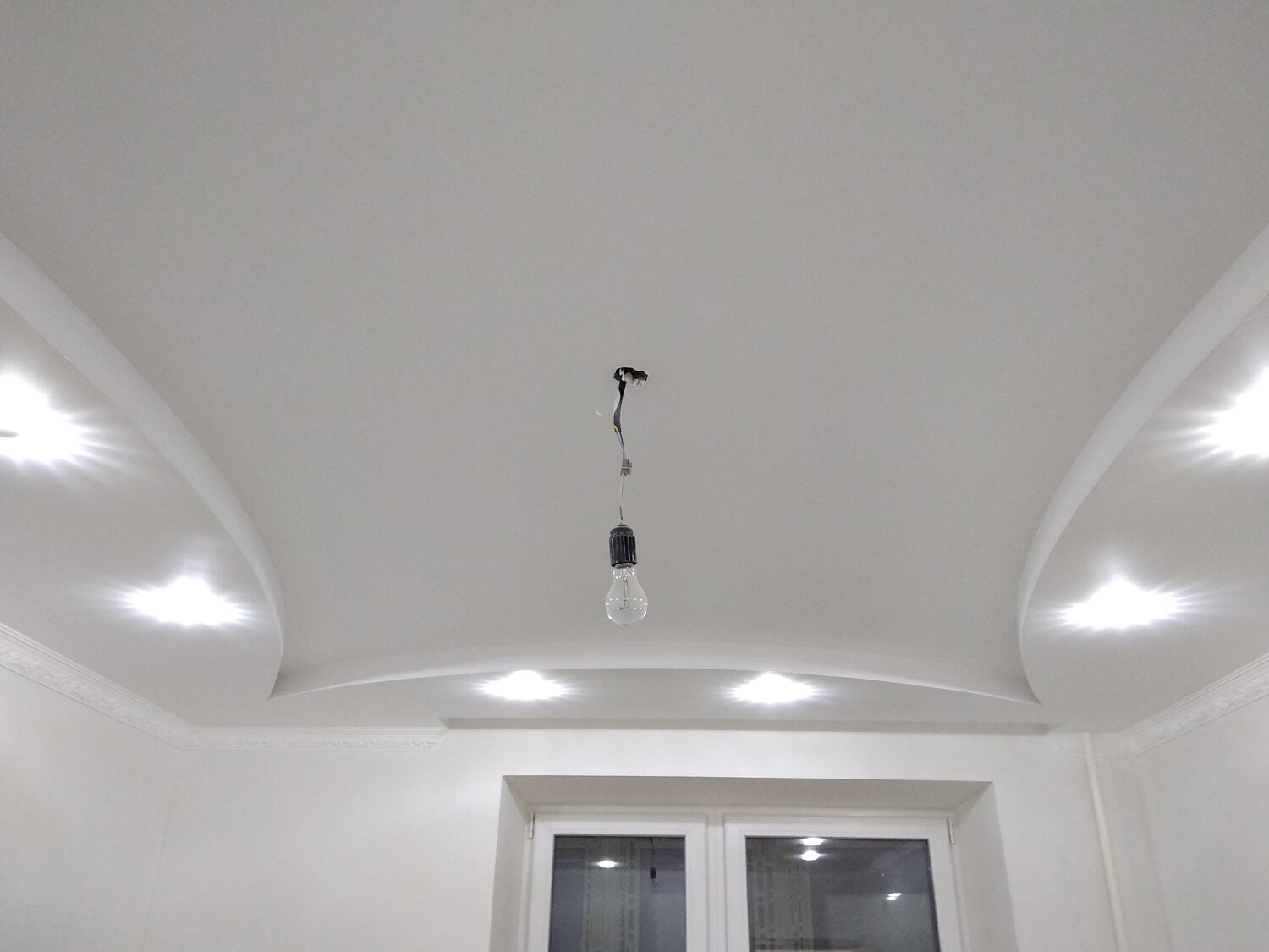 Монтаж гипсокартонного потолка