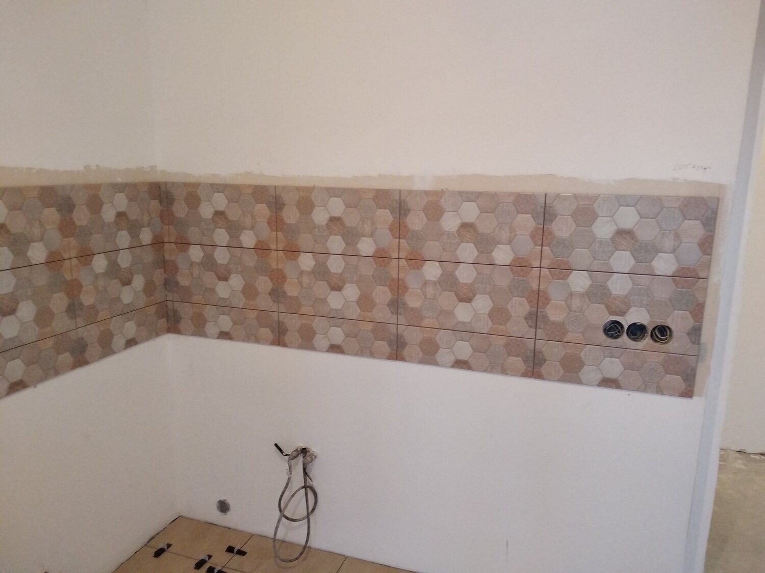 Установка керамической плитки