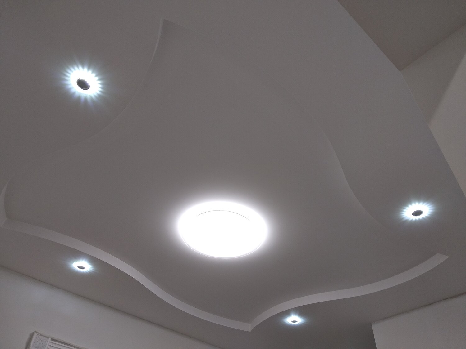 Монтаж гипсокартонного потолка