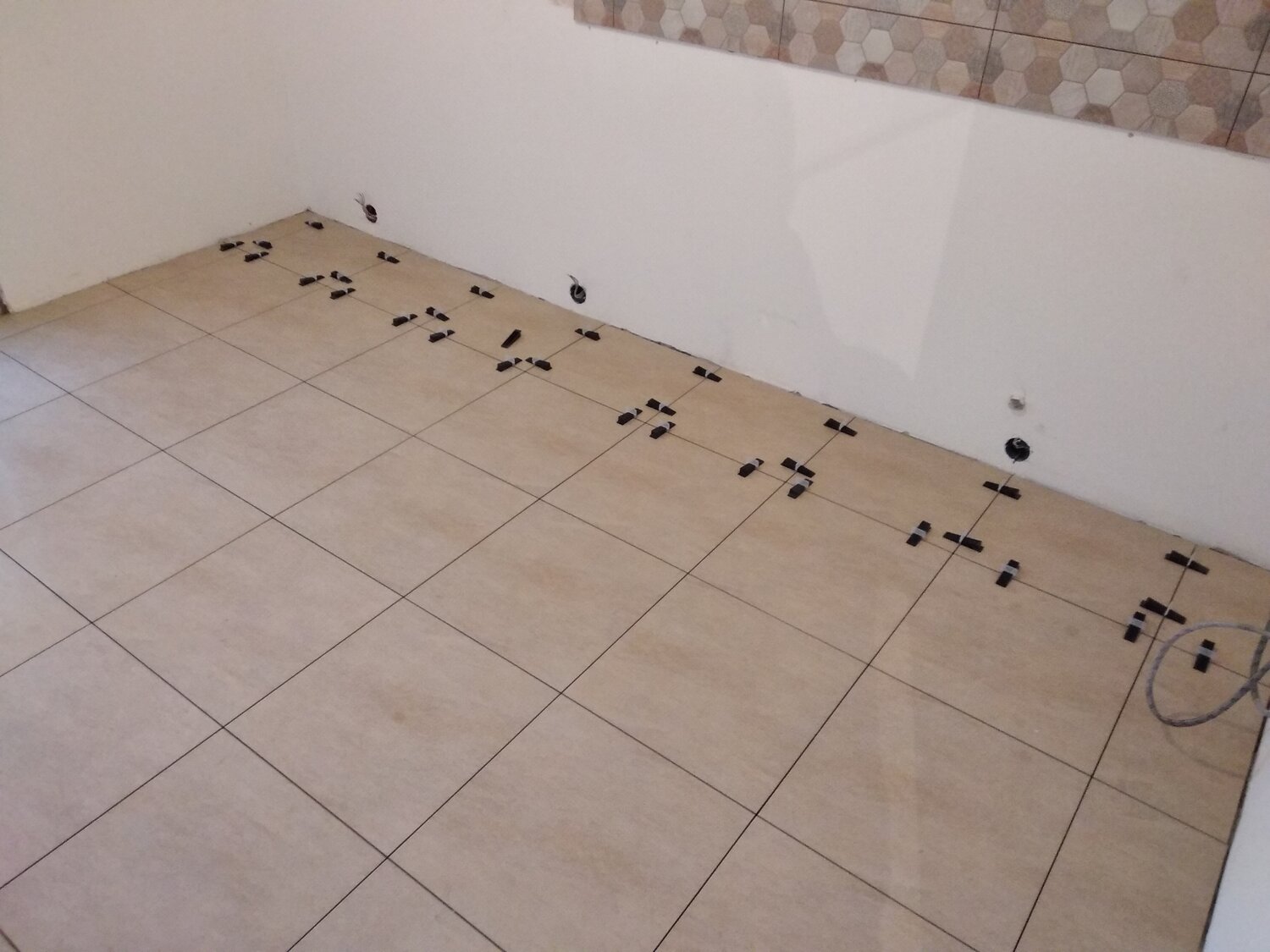 Установка керамической плитки