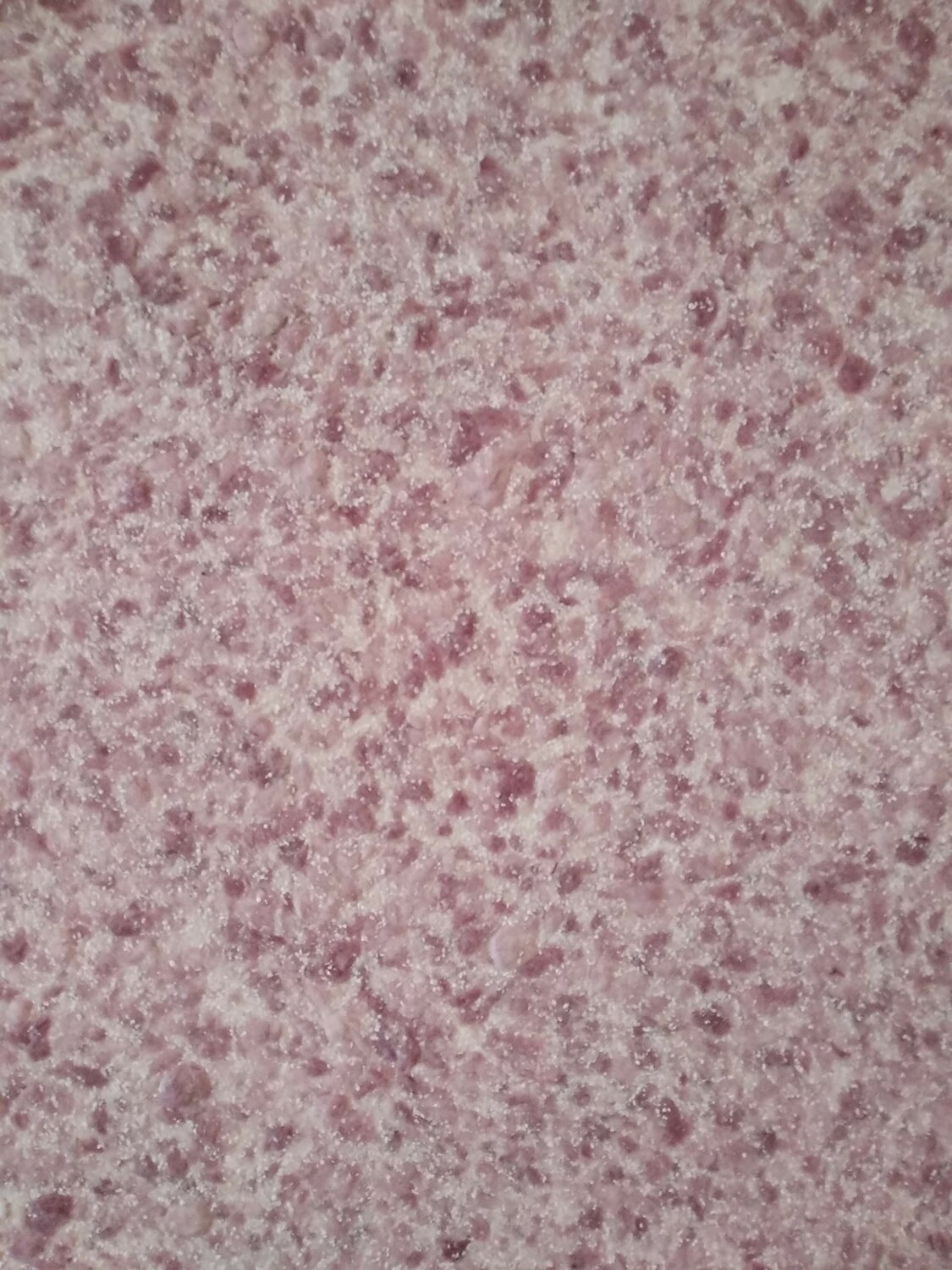 Нанесение жидких обоев.