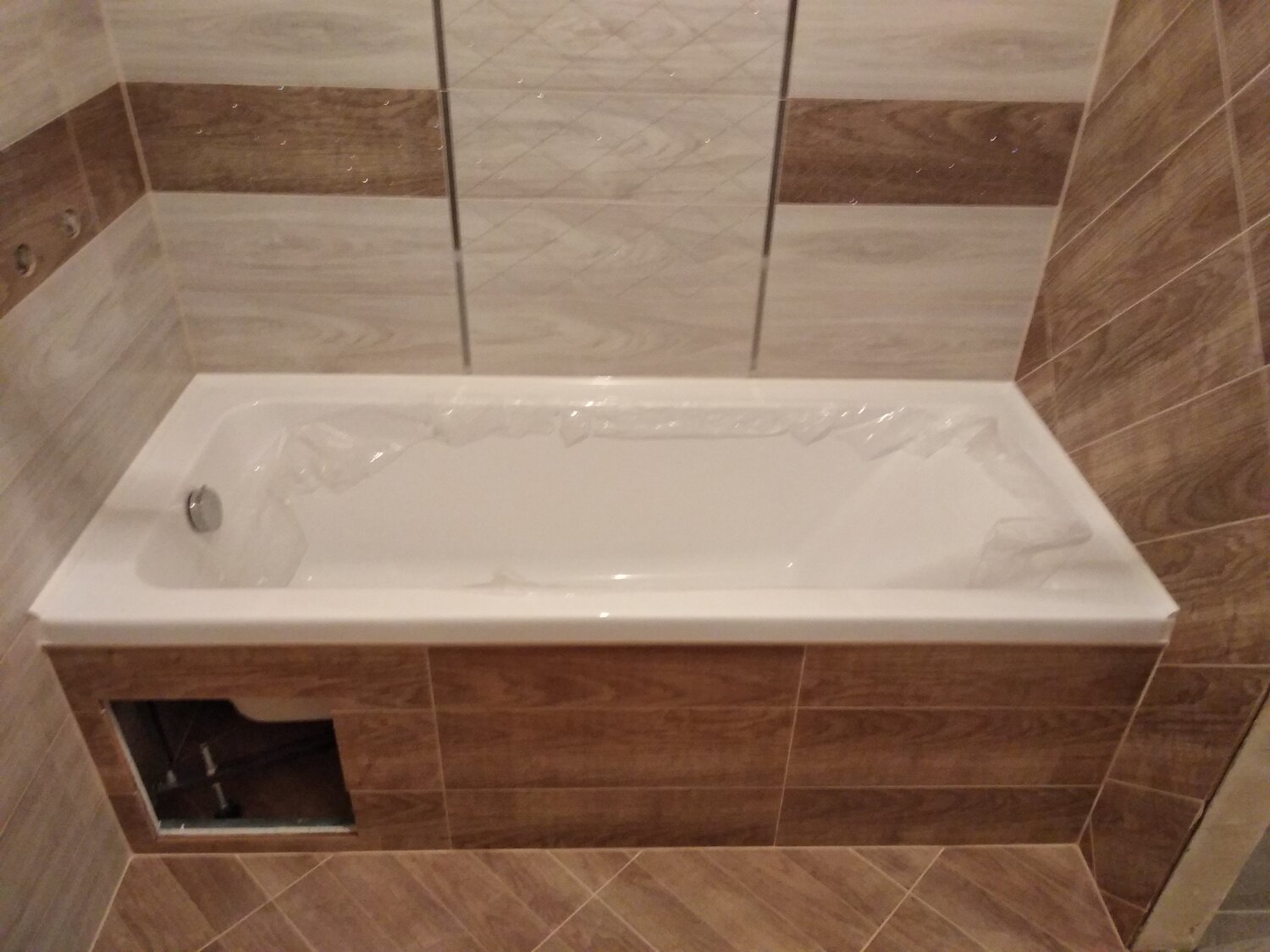 Монтаж новой ванной: металл, акрил,чугун.