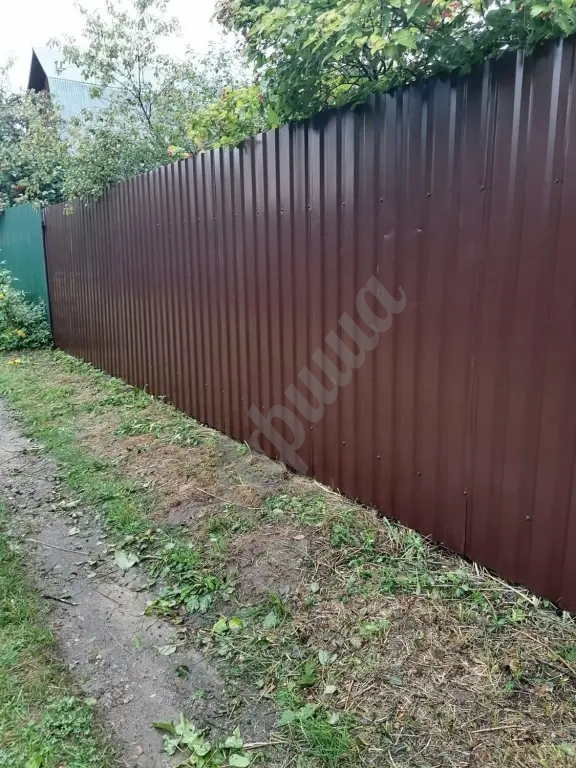 Строительство забора из профнастила