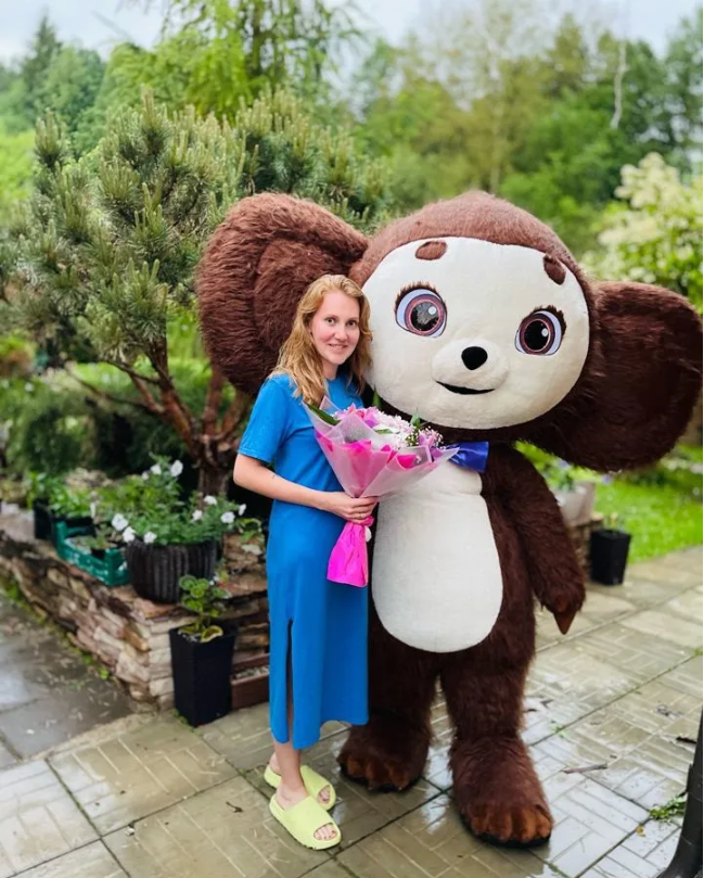 Экспресс-поздравление с чебурашкой/ростовая кукла