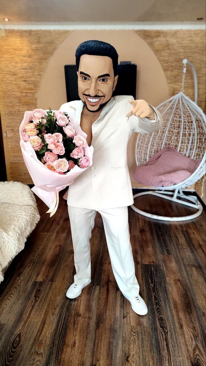 Поздравление от звезды Артур Пирожков