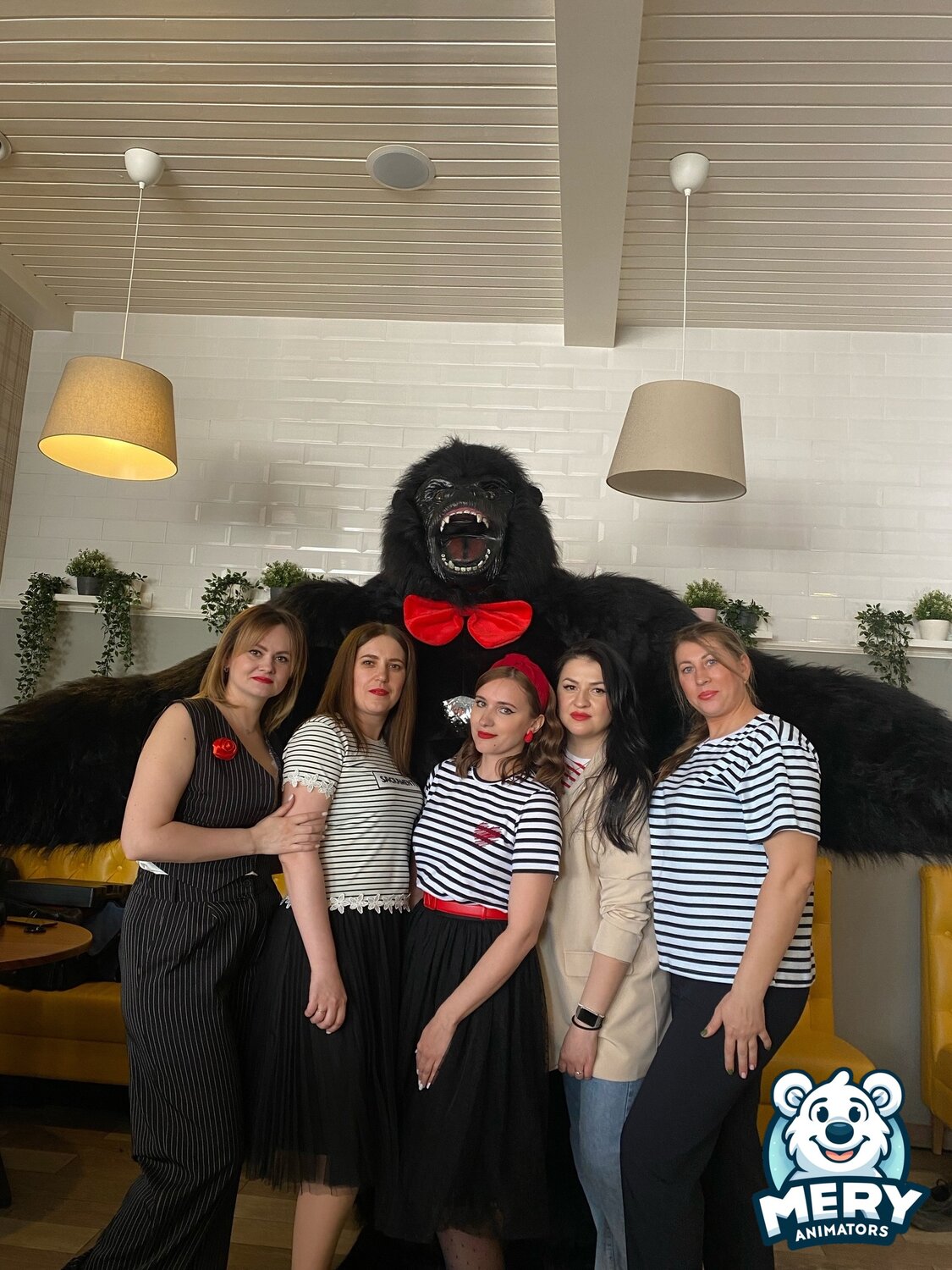 Поздравление от Гориллы / Кинг-Конга