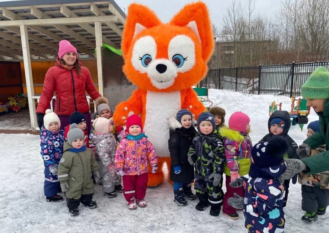 Поздравление от Ростовой куклы Лисы