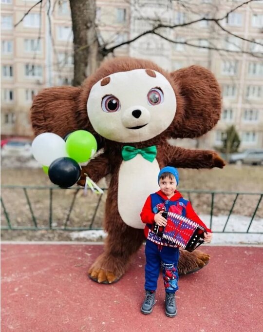 Поздравление от Чебурашки