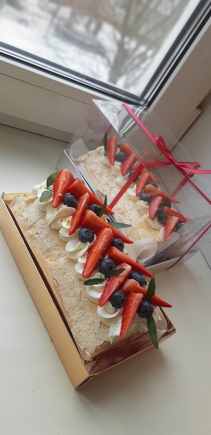 Меренговый рулет на заказ