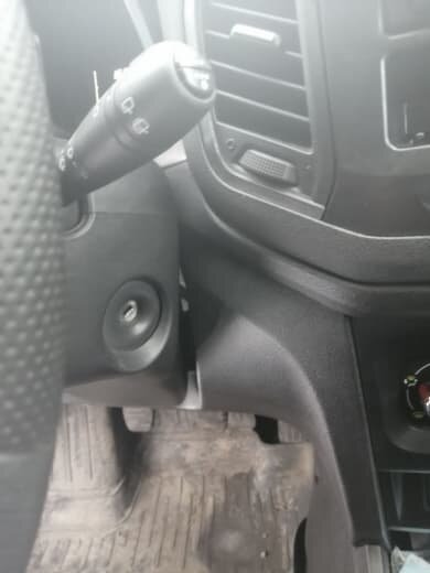 Вскрытие салона автомобиля