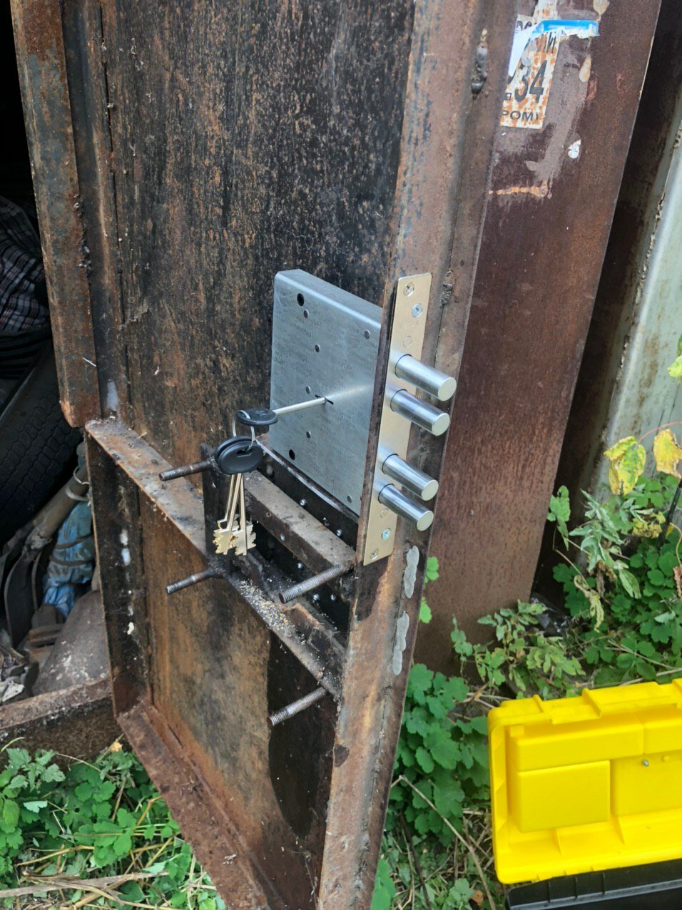 Установка замка для входной двери