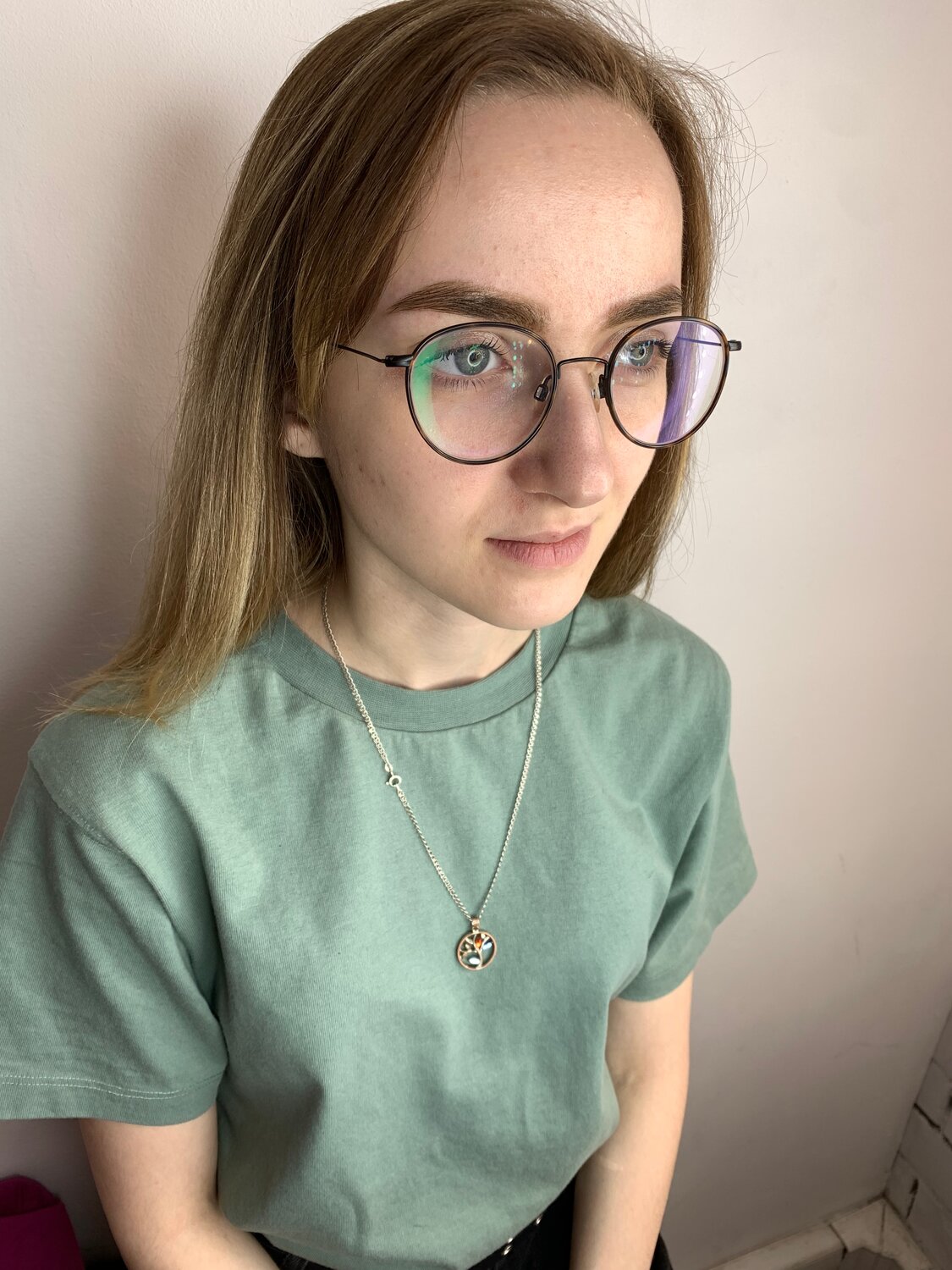 Окрашивание бровей краской