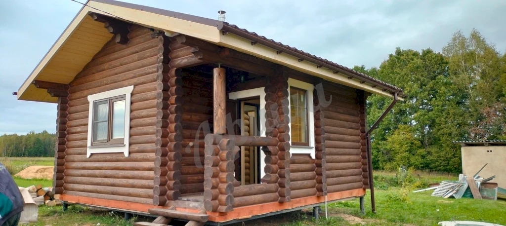 Покраска деревянного дома