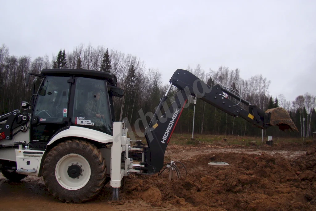 Аренда экскаватора-погрузчика: Hidromek HMK 102B
