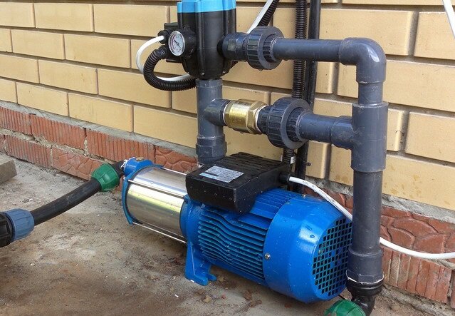 Подборка и монтаж комплектующих для автополива теплиц