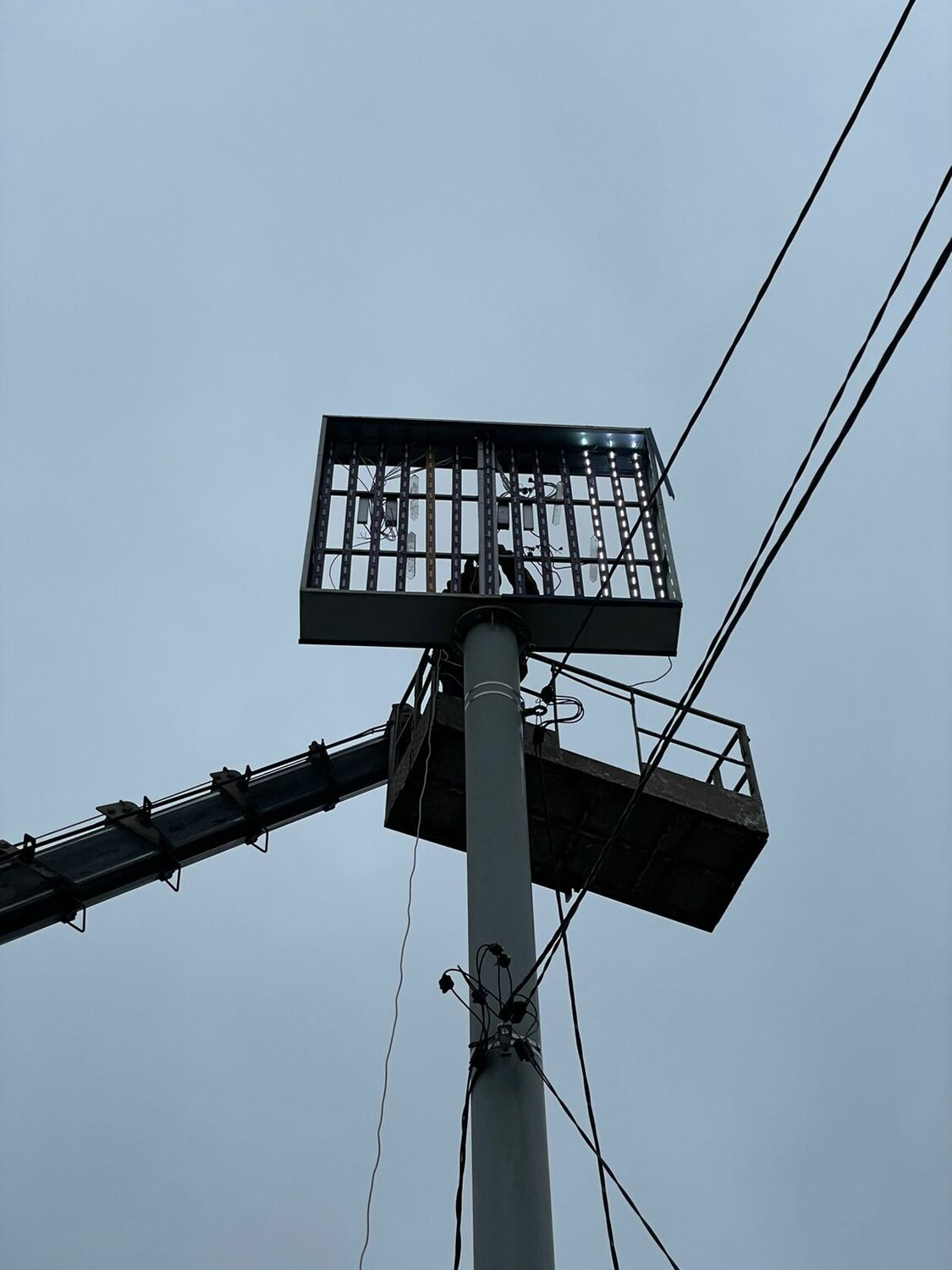 Установка наружной рекламы