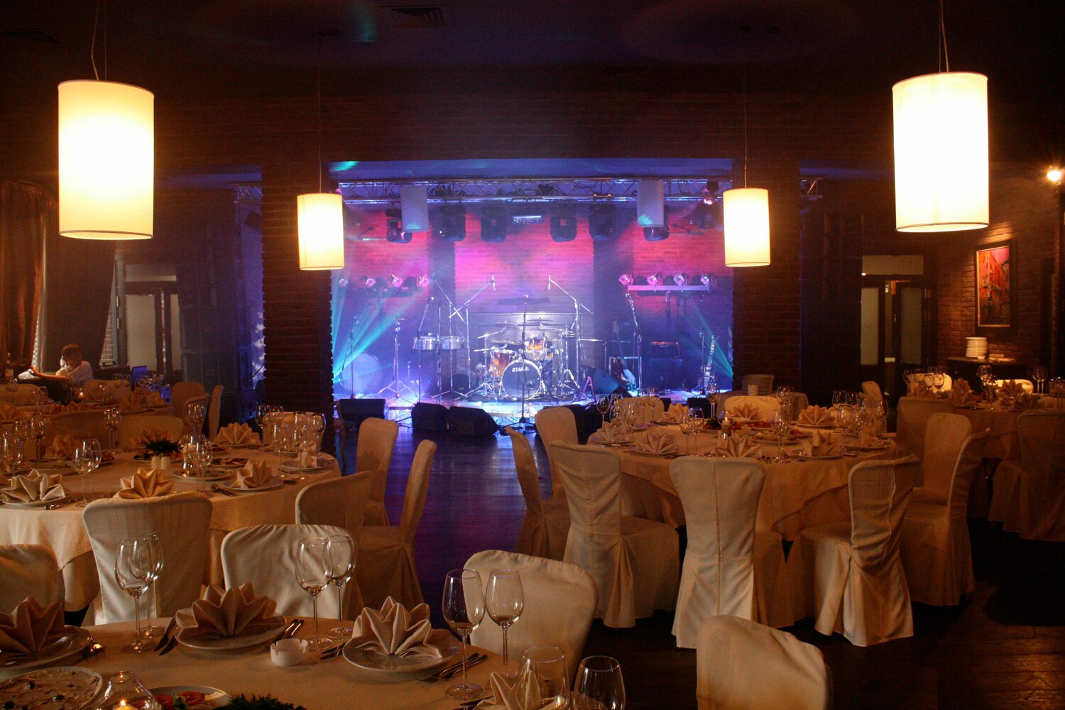 Аренда профессионального светового оборудования для мероприятий