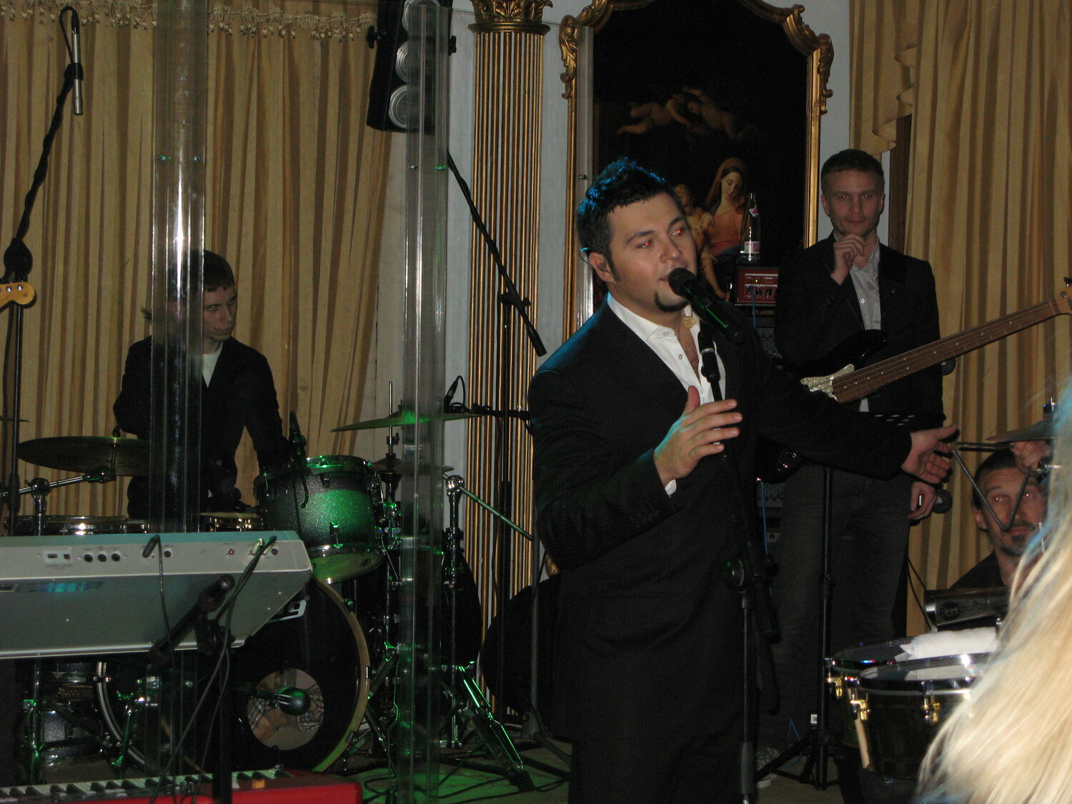 Звёзды эстрады для вашего мероприятия.