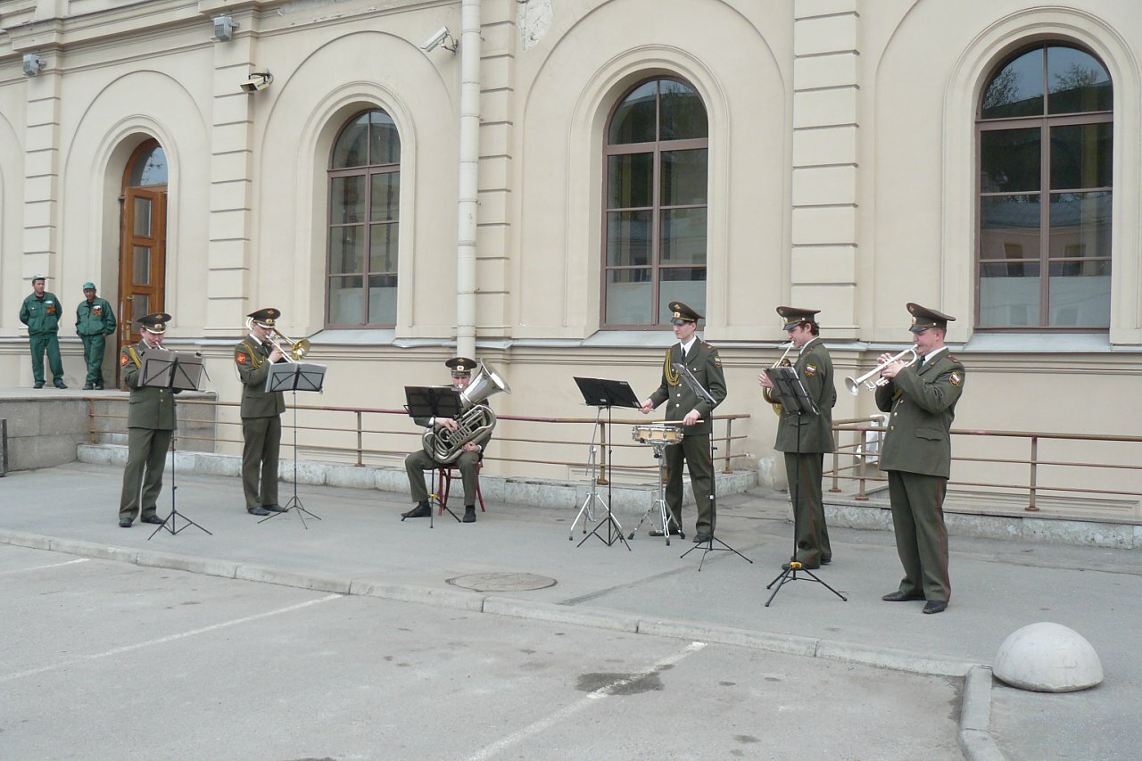 Живая музыка духовых и симфонических оркестров для вашего мероприятия.